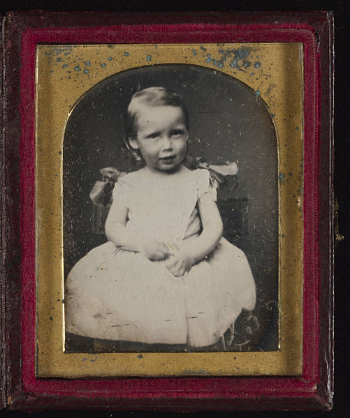 File:Robert Louis Stevenson daguerreotype portrait as a child.jpg