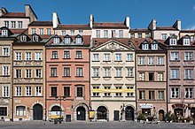 Rynek Starego Miasta w Warszawie Strona Barssa 2020a.jpg