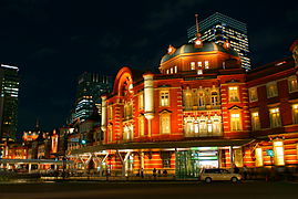 South entrance of Tokyo station indicates a structure that build of bricks and steel-flames.