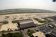Overview of Andrews flight line US Navy 040514-N-0295M-005 An aerial view of Andrews Air Force Base flight line during the first day of the 2004 Joint Service Open House.jpg