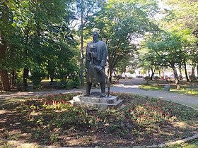 Памятник Карагеоргию в парке