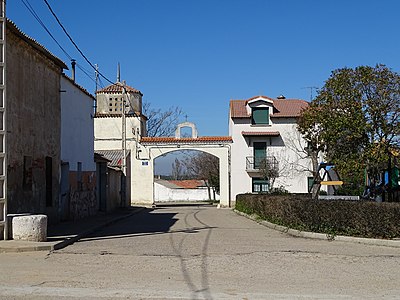 Arco de separación entre el pueblo nuevo y las corralizas