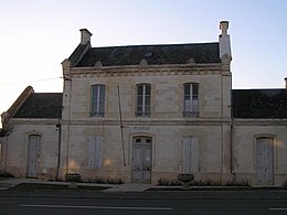 Asnières-la-Giraud – Veduta