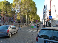 Paris: Wegewahl auf dem "empfohlenen und reservierten" aber nicht-pflichtigen Radweg (piste cyclable conseillée et réservée)
