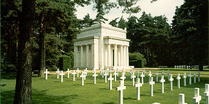 World War I Brookwood American Cemetery and Me...