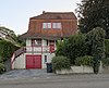 Cottagegetinte villa uit het interbellum