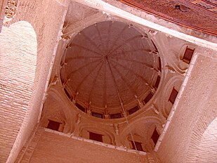 Interior da cúpula da nave central