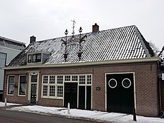 Woonhuis en voormalige smederij aan de Herenstraat 48, Nieuwegein (Jutphaas), gebouwd in de 18de eeuw (rijksmonument)