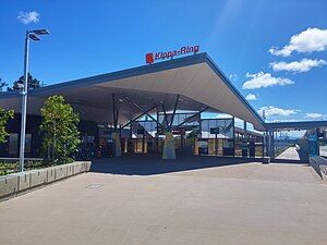 Kippa-Ring railway station, Brisbane, Jan 2017.jpg