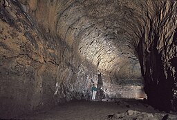 Пещера реки лавы oregon.jpg
