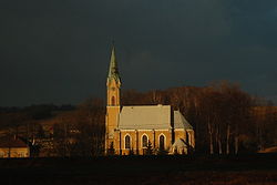 Pohled na katolický kostel v Mazančovicích