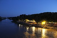 Köprü üzerinden Dicle Nehrine bakış