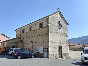 L'uatòiu dedicàu aa Santa Cruxe, scituàu intu burgu da frasiun de Bastia (Arbenga Sv), inta ciassa da Nunsiâ