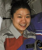 Yi So-yeon, joint 475th person and the first Korean in space Yi So-yeon at ISS 08Apr17 (NASA-ISS016-E-036365).JPG