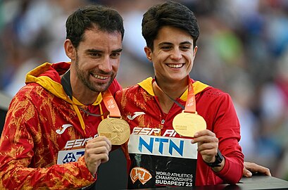 Os espanhóis Álvaro Martín e María Pérez, campeões da marcha de 20 km feminina e masculina. Os dois também venceram as provas da Marcha de 35 km, um feito inédito.