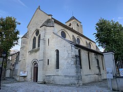 圣萨蒂尔南教堂（法语：Église Saint-Saturnin de Champigny-sur-Marne）