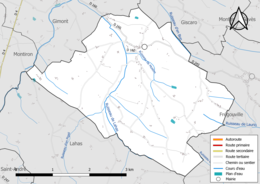 Carte en couleur présentant le réseau hydrographique de la commune