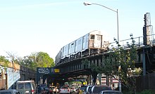 An A train made up of R32 cars turns from the IND Rockaway Line towards the IND Fulton Street Line. A leaving Rock Beach Branch jeh.jpg