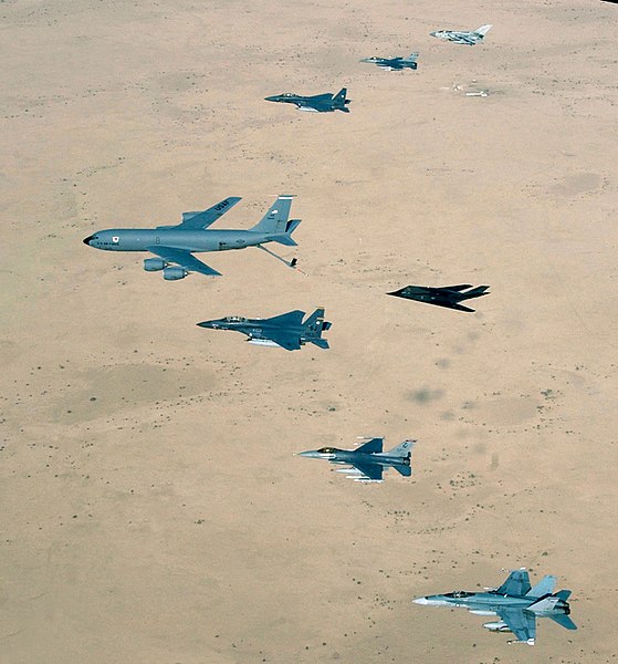 559px-AirForce_over_Iraq.jpg