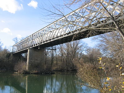 Le pont de Tabarka vu depuis la rive gauche de l'Orb, côté Lignan, le 4 décembre 2007.