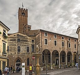 Chiese di San Vito e Santa Lucia.