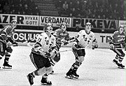 HIFK - TuTo; kiekko on karannut yläilmoihin. (1972).