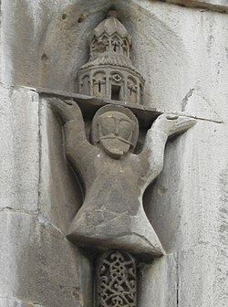 Скульптура Гасан-Джалал Дола на церкви Гандзасар[1]