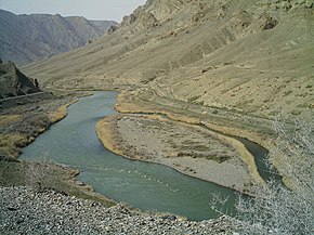 Aras nehrinden görünümİran-Azerbaycan (Nahçıvan) sınırı