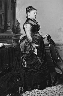 Julia Grant - Brady-Handy.jpg