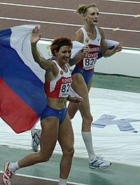 Tatjana Kotowa (rechts, bei den Weltmeisterschaften 2007) gewann die Bronzemedaille