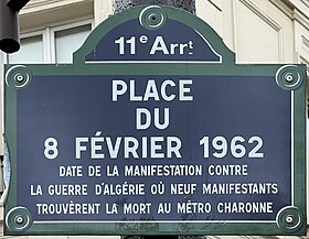 Voir la plaque.