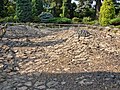 Geologische Relief-Karte aus heimischen Gesteinen in seinem Garten in Schönlinde (Kráná Lípa), unter Denkmalschutz