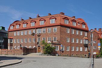 Engelbrekts kyrkogata 5 / Bragevägen 2 (Sidensvansen 6).