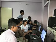 Teaching participants on how to edit articles