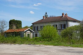 L'ancienne gare de la ligne de Montbozon à Lure.