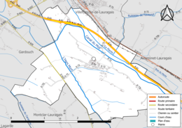 Carte en couleur présentant le réseau hydrographique de la commune