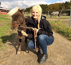 Anna Engström och Vinnie.jpg