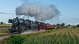 Locs 52 3879 en 52 8139 met goederentrein van Beekbergen naar Loenen; 8 september 2019.