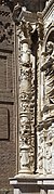 Detalle d'una columna d'a portalada.