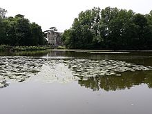 Photographie de l'étang de Challain.