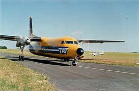Fokker F27 de la TAT en 1988 à Royan-Médis (Charente-Maritime) sur la ligne saisonnière vers Paris