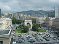 Una vista dall'alto dell'Arco della Vittoria