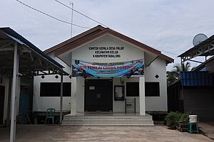 Kantor kepala desa Paliat