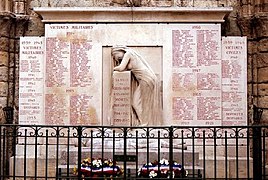 La pleureuse du monument de Albert Bartholomé à Crépy-en-Valois.