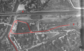 En rouge tracé ligne 1 terminus et aubette, 2 dépôt, 3 bâtiment de la gare.