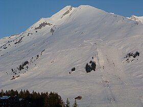 Vue de la pointe de Merdassier depuis la station de ski de Manigod.