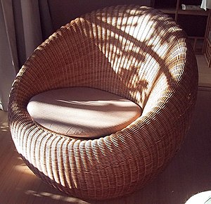 How To Revitalize Your Wicker Furniture With Spray Paint