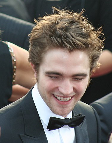 Robert Pattinson Wikipedia on File Robert Pattinson 2009 Oscars Jpg   Wikipedia  The Free