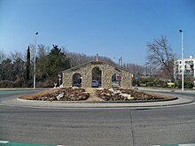 Rond point d'entrée de ville à Sorgues.