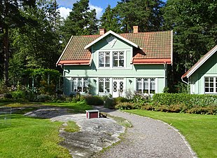 Villa vid Trasthagsvägen 11.